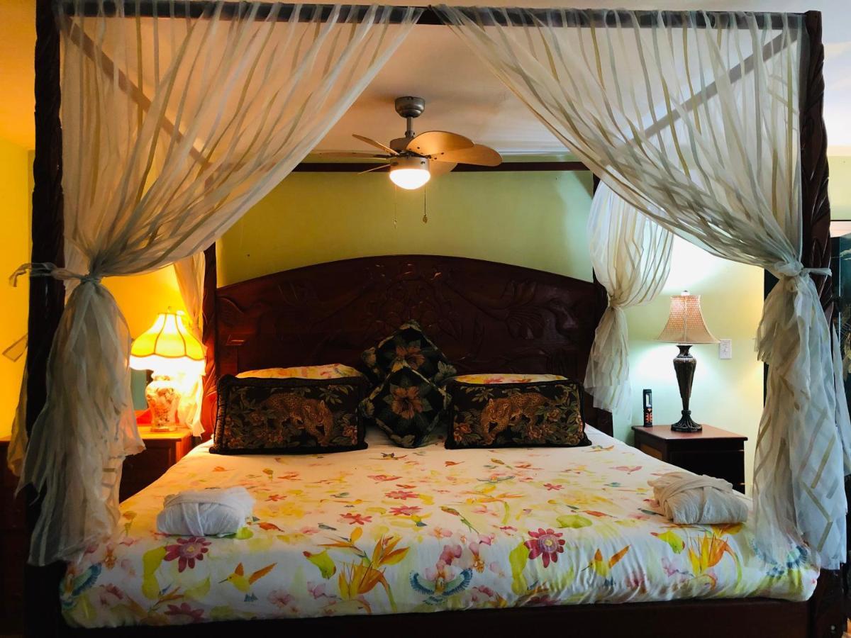 Coral Cove Inn Maya Beach Exterior foto