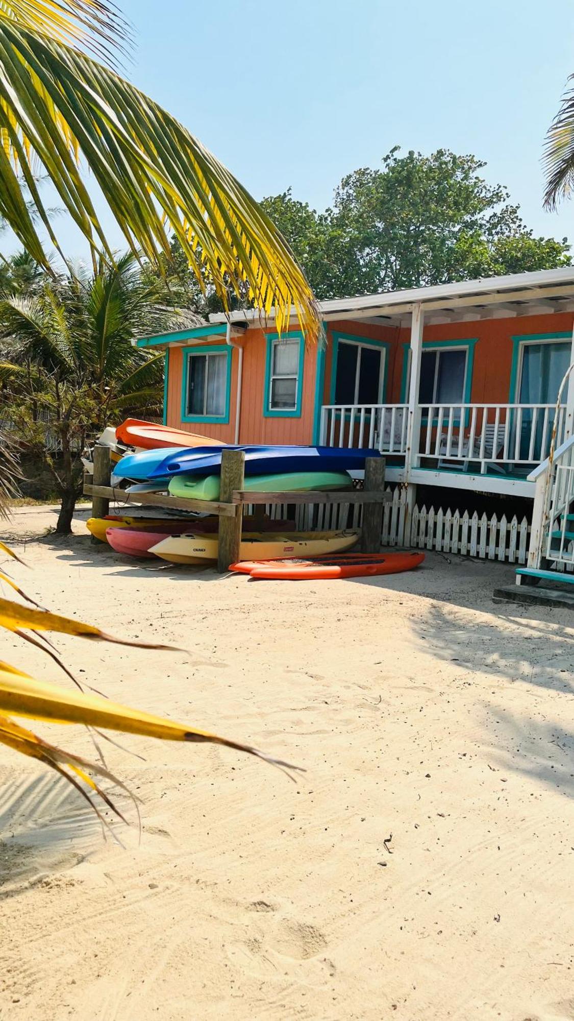 Coral Cove Inn Maya Beach Exterior foto